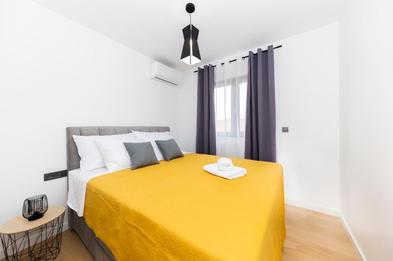 Apartment Marianne , Parking Free , 2 Bedroom & 2 Bathroom , Modern & Cozy Zára Kültér fotó