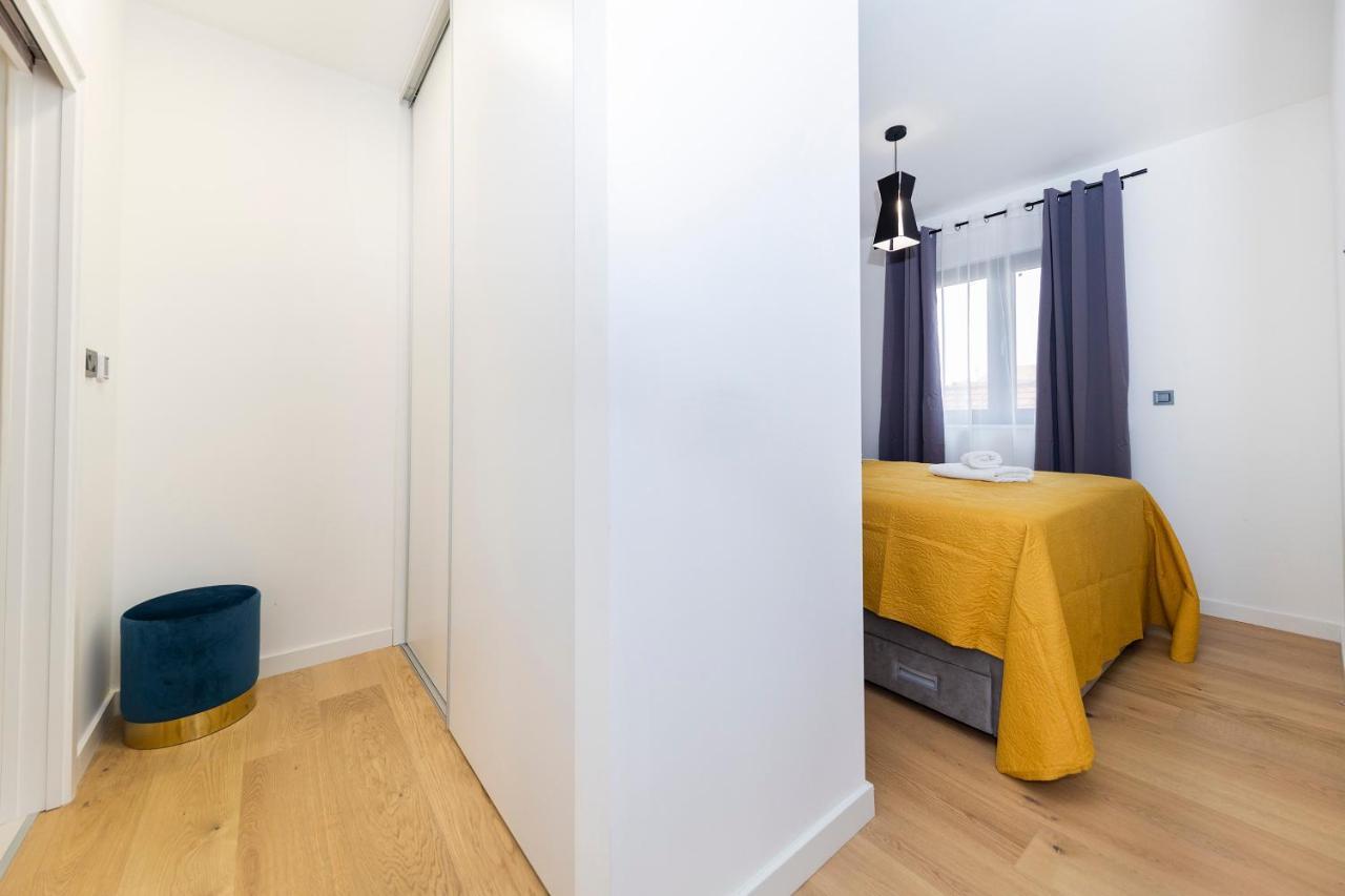 Apartment Marianne , Parking Free , 2 Bedroom & 2 Bathroom , Modern & Cozy Zára Kültér fotó